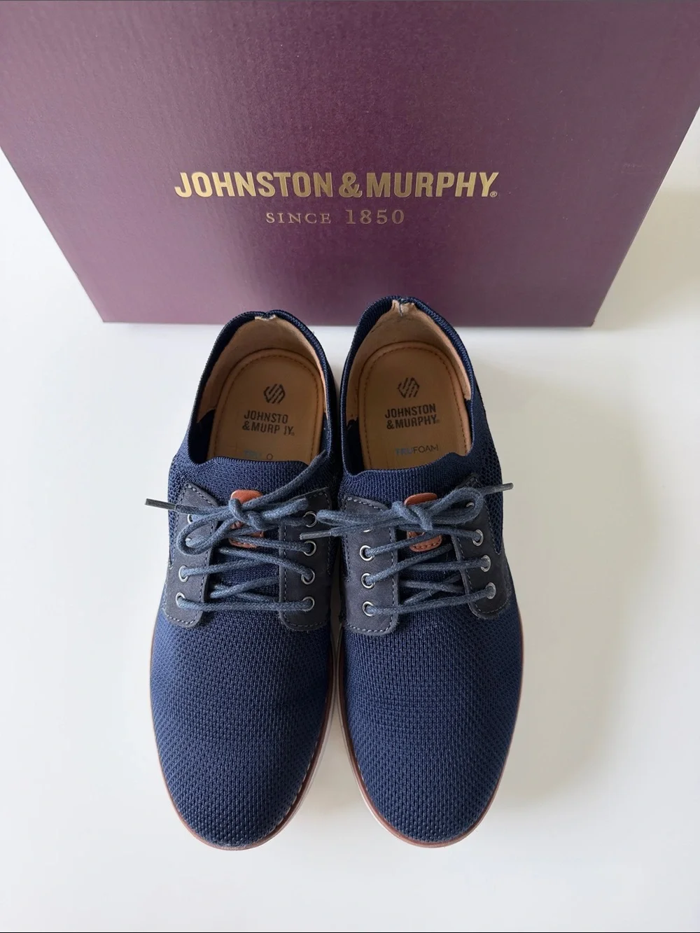 Johnston & Murphy Upton Knit Plain Toe Boys Size 4